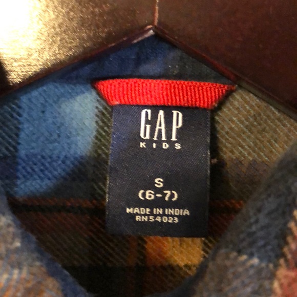 GAP - Picture 5 of 7